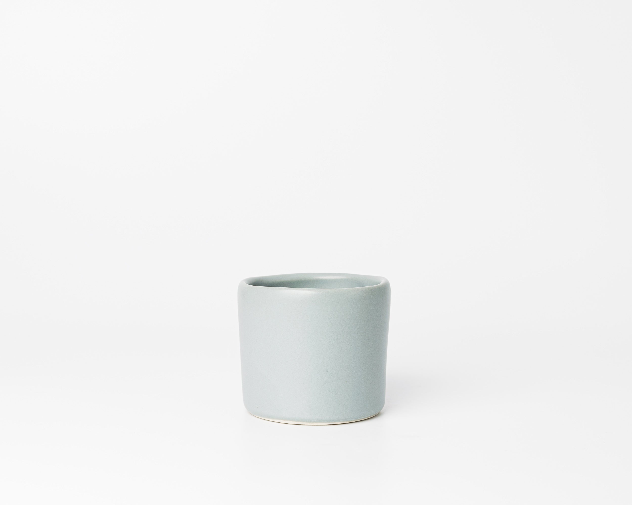 Seven Piece Organic Rim Dinnerware Setting
