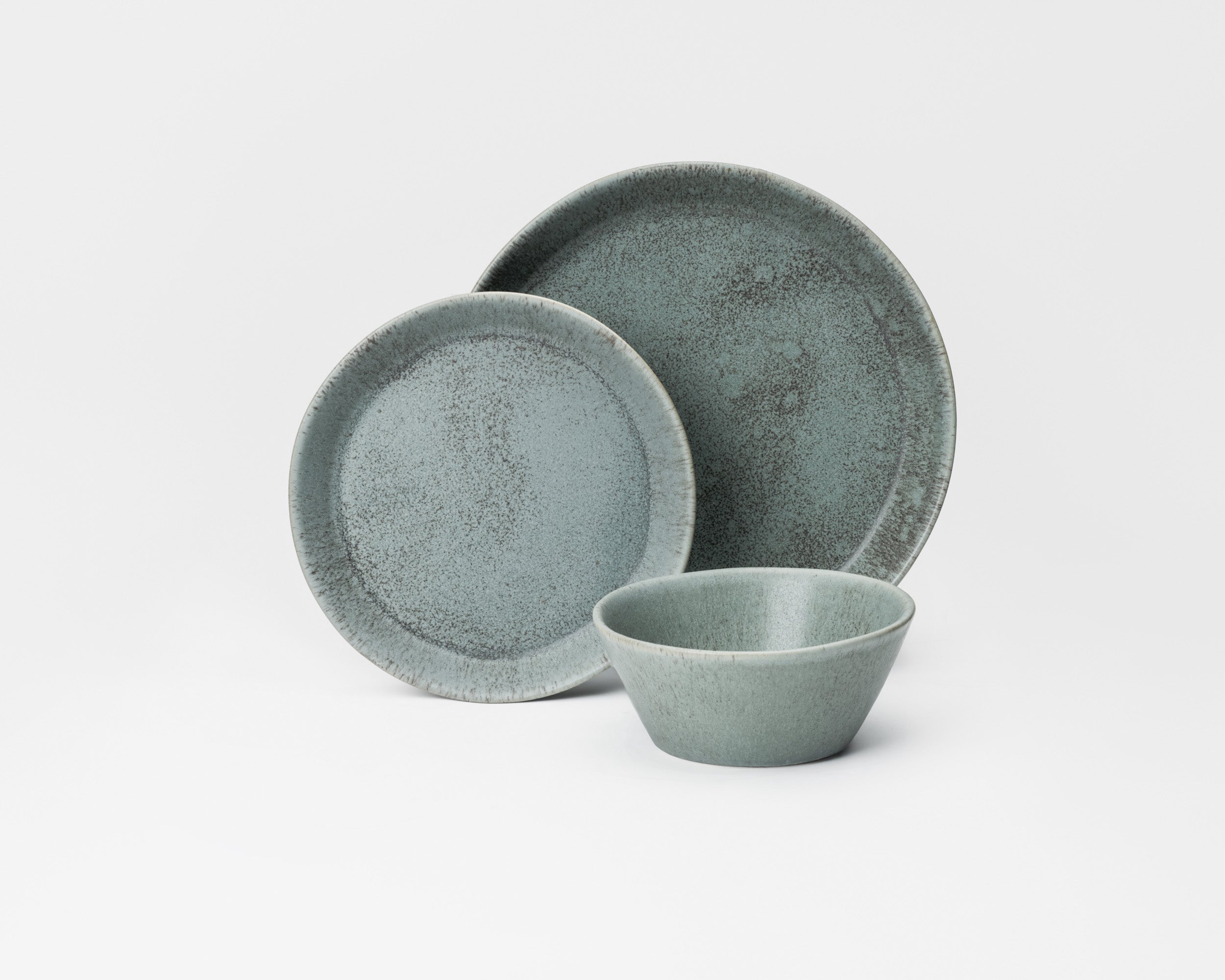 Three Piece Classic Coupe Dinnerware Setting