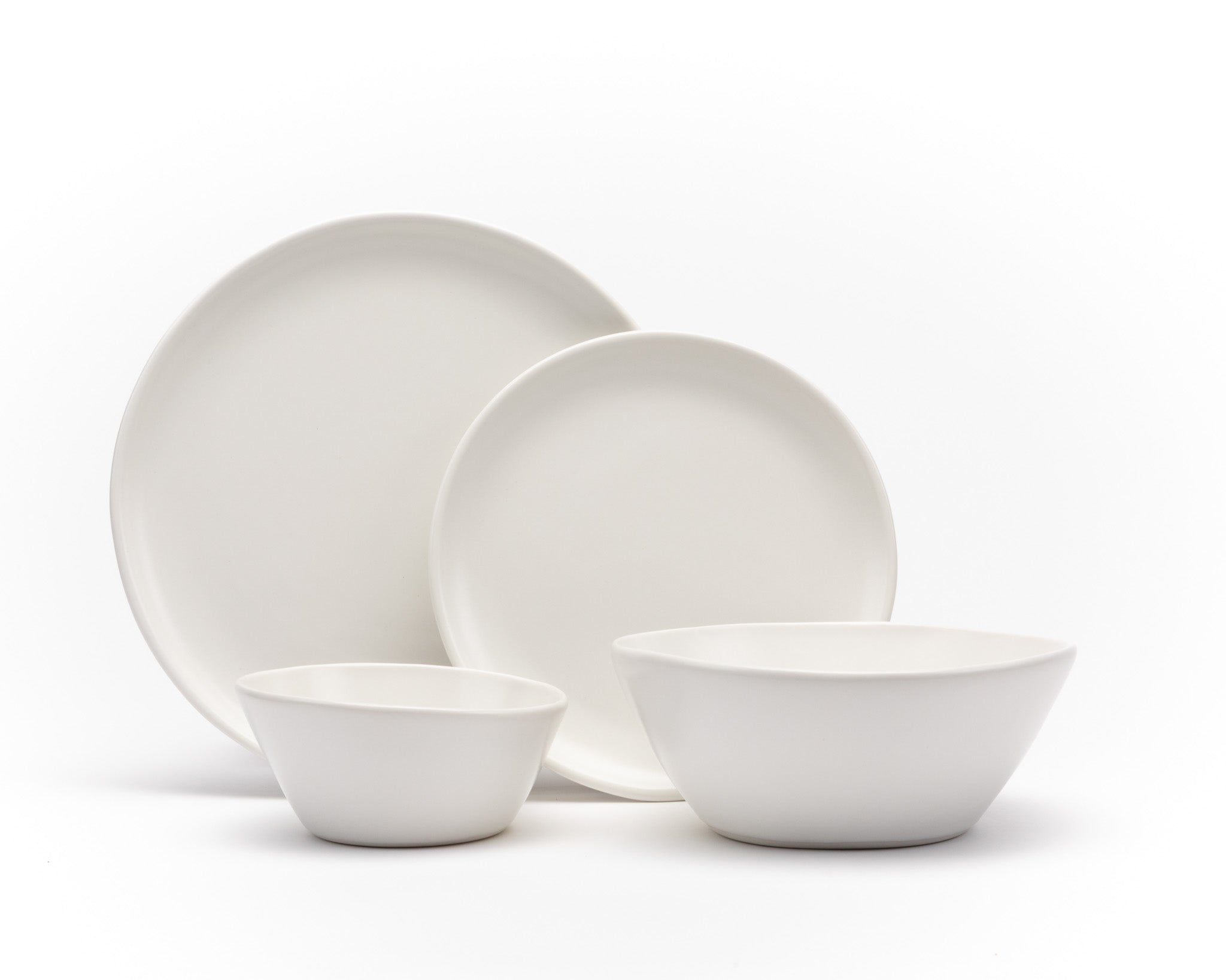 Four Piece Curved Coupe Dinnerware Setting