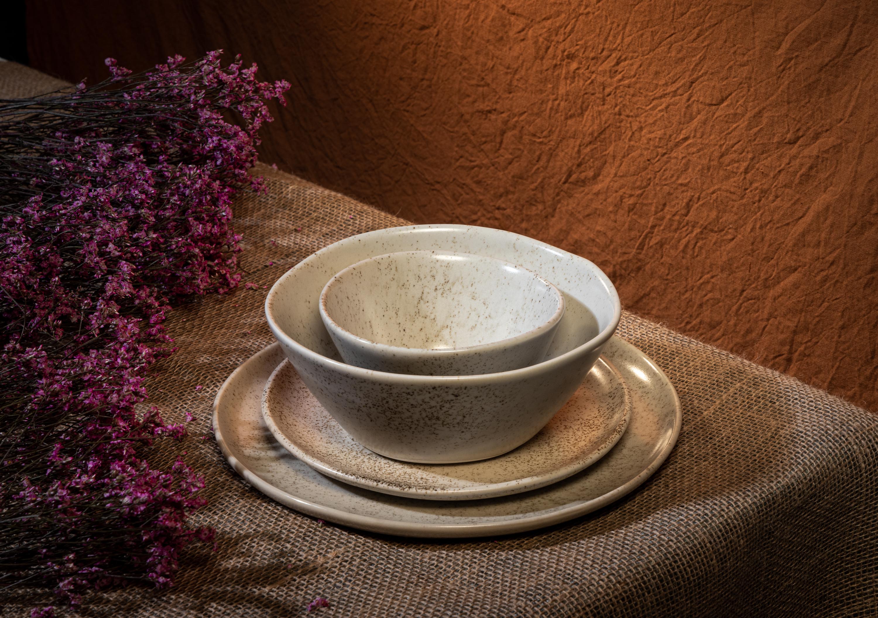 Four Piece Curved Coupe Dinnerware Setting
