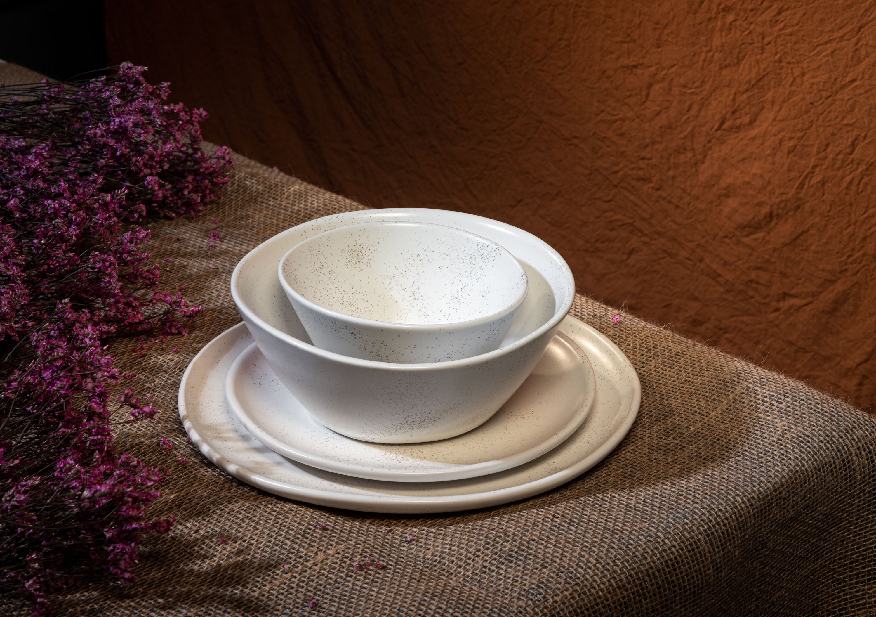Four Piece Curved Coupe Dinnerware Setting