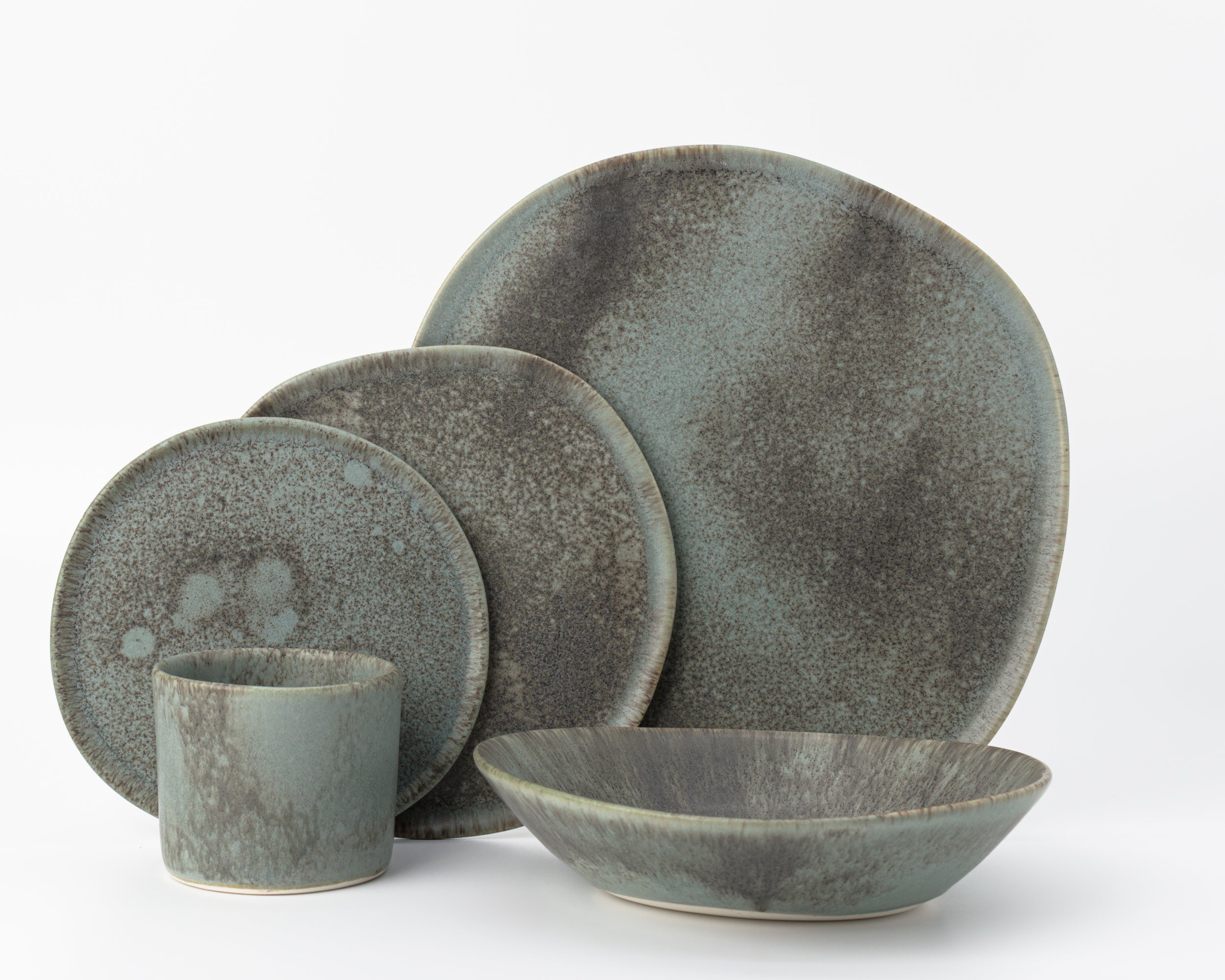 Five Piece Organic Rim Dinnerware Setting