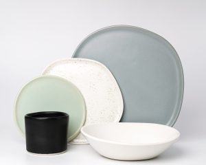 Five Piece Organic Rim Dinnerware Setting