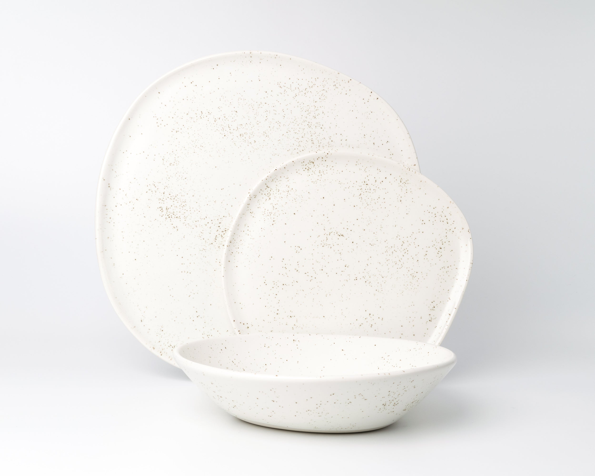 Three Piece Organic Rim Dinnerware Setting