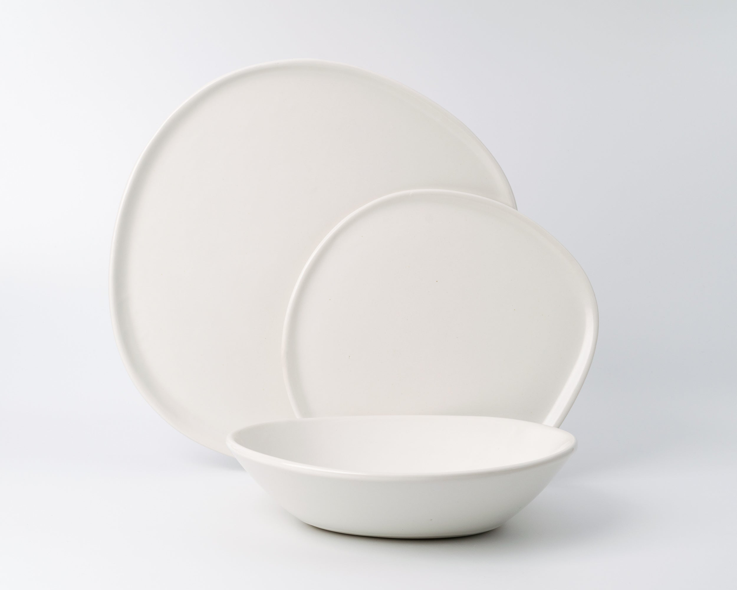 Three Piece Organic Rim Dinnerware Setting