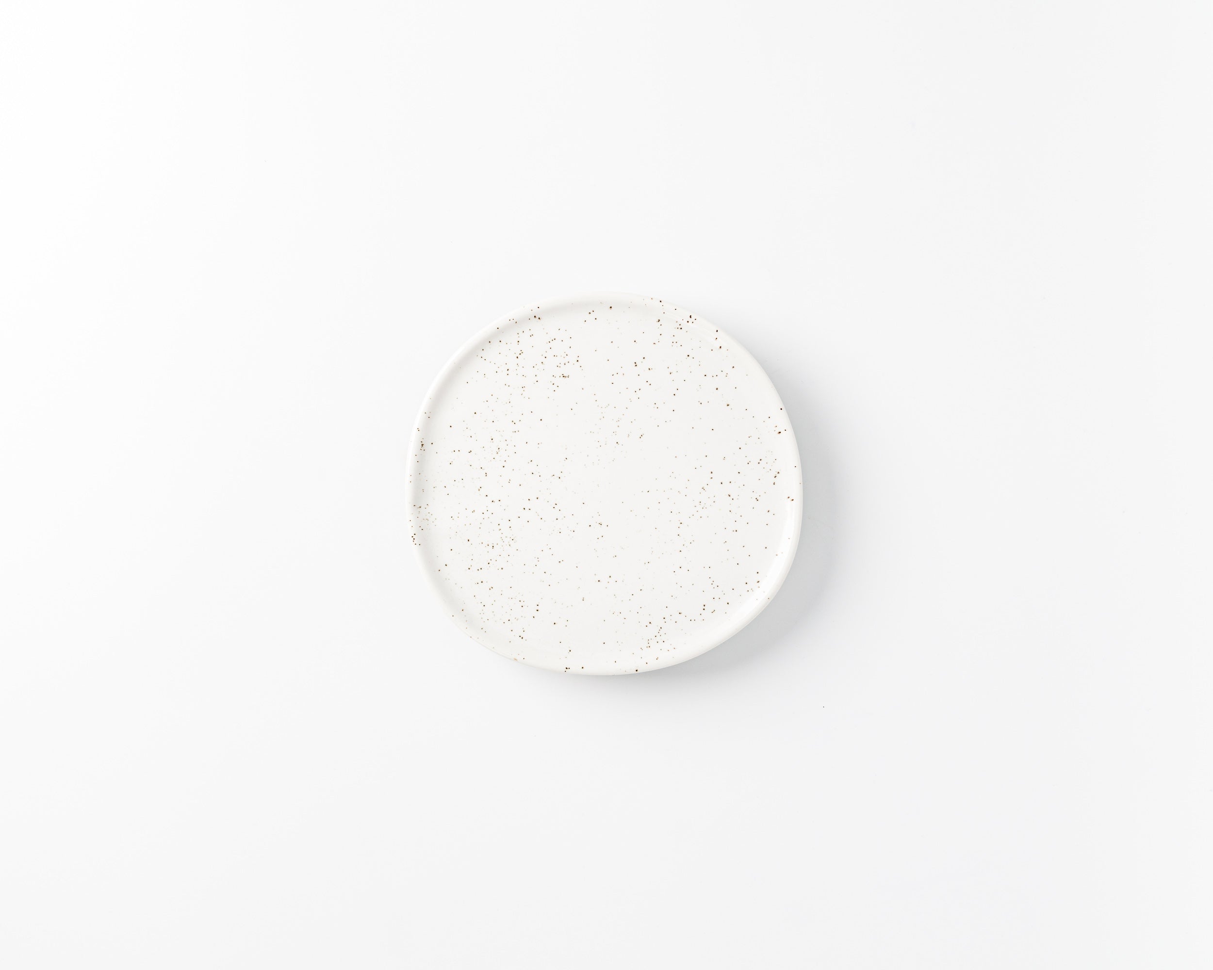 Seven Piece Organic Rim Dinnerware Setting