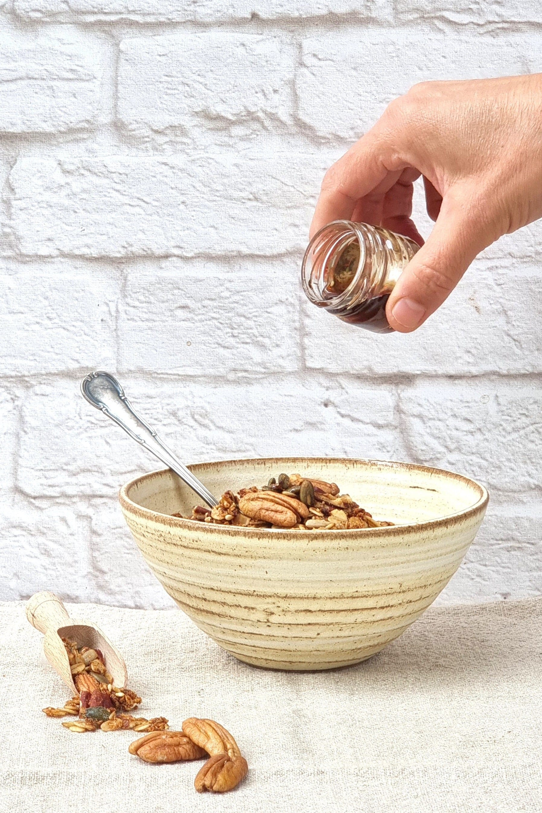 Ceramic Soup Bowl, Rustic Pottery Breakfast Bowl, Stoneware Cereal Bowl - Image 4