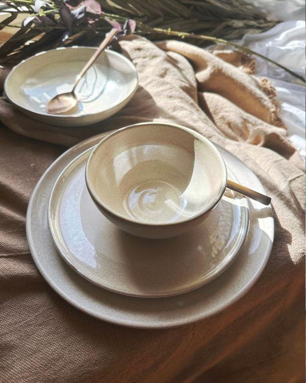 White Pearl Oyster Dinnerware Set, Glazed Ceramic Plates and Bowls - Image 17