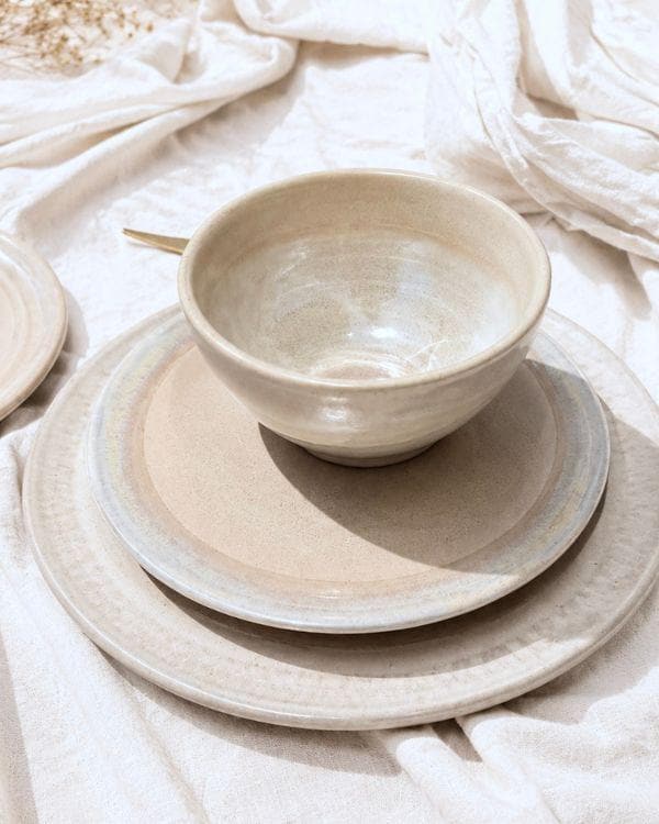 White Pearl Oyster Dinnerware Set, Glazed Ceramic Plates and Bowls - Image 9