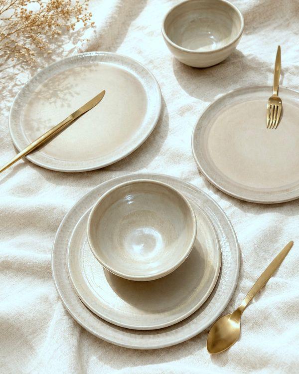 White Pearl Oyster Dinnerware Set, Glazed Ceramic Plates and Bowls - Image 7