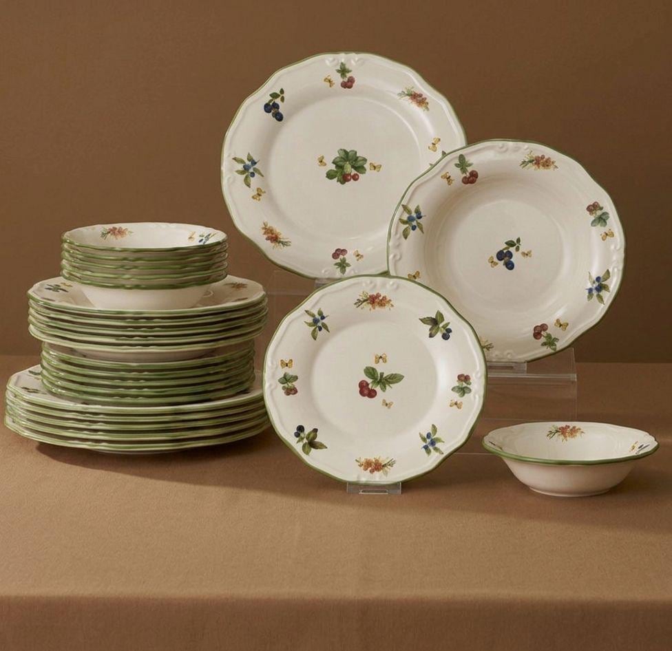 24-Piece Berry Botanical Stoneware Dinnerware Set, Ceramic Service for 6